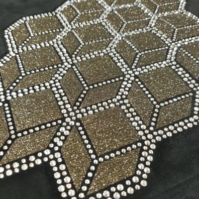 applicazione-strass-1 applicazione-strass-1